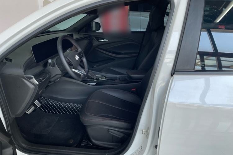 Used Buick Verano 2023 Pro GS Hunter Wind Edition Left Front Seat