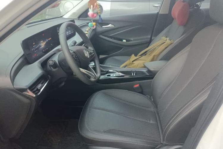 Used Buick Verano 2023 Pro Enjoyment Edition Left Front Seat