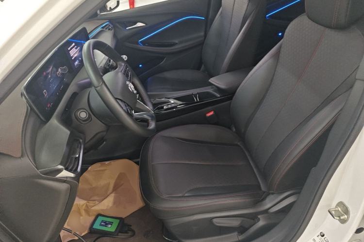 Used Buick Verano 2023 Pro GS Hunter Wind Edition Left Front Seat