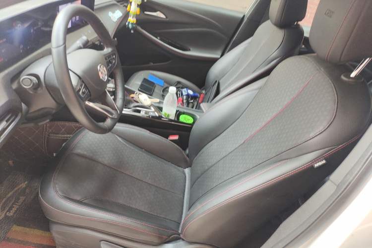 Used Buick Verano 2023 Pro GS Hunter Wind Edition Left Front Seat