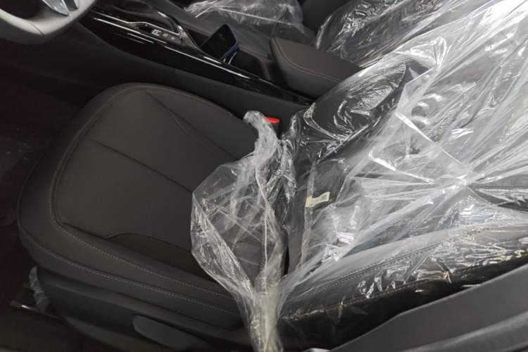 Used Buick Verano 2023 Pro Enjoyment Edition Left Front Seat