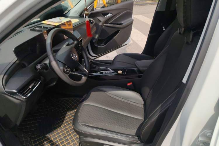 Used Buick Verano 2023 Pro Enjoyment Edition Left Front Seat