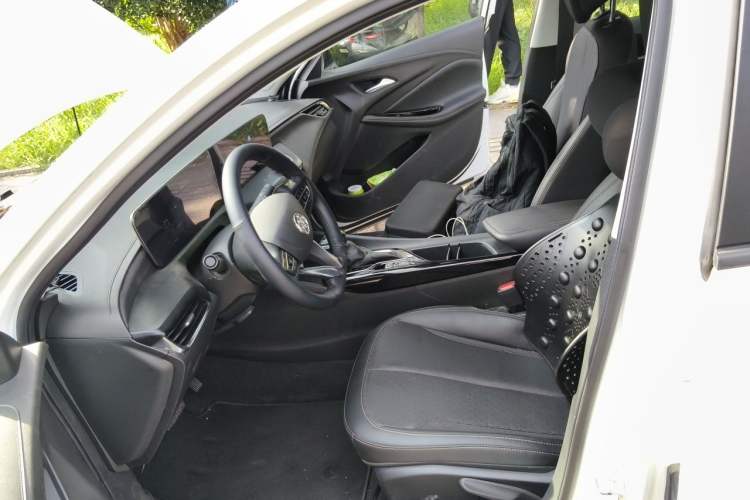 Used Buick Verano 2023 Pro Enjoyment Edition Left Front Seat