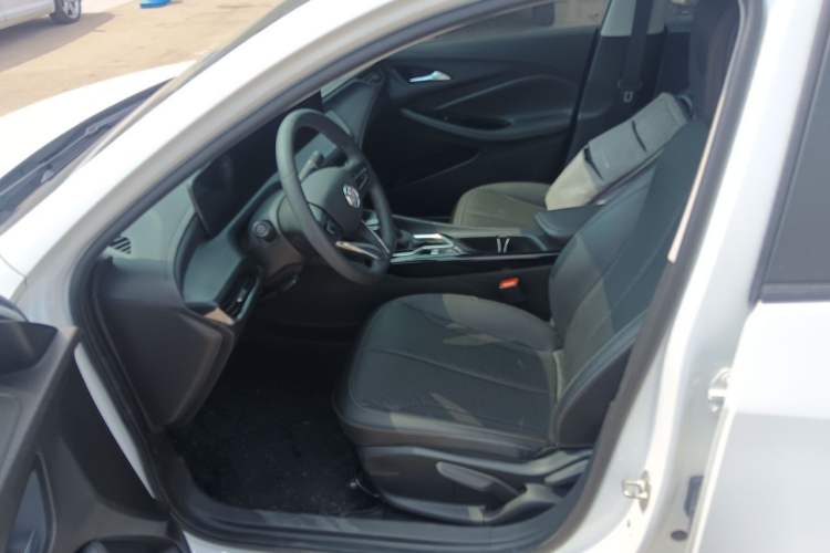 Used Buick Verano 2023 Pro Enjoyment Edition Left Front Seat