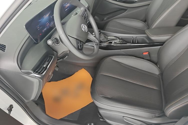 Used Buick Verano 2023 Pro Enjoyment Edition Left Front Seat