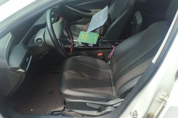 Used Buick Verano 2023 Pro Enjoyment Edition Left Front Seat