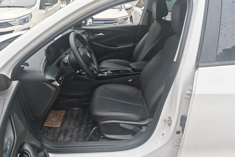 Used Buick Verano 2023 Pro Enjoyment Edition Left Front Seat