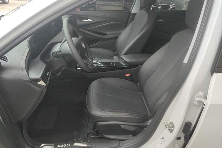 Used Buick Verano 2023 Pro Enjoyment Edition Left Front Seat