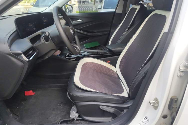 Used Buick Verano 2023 Pro Enjoyment Edition Left Front Seat