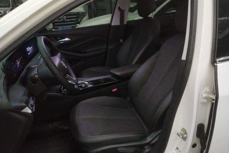 Used Buick Verano 2023 Pro Enjoyment Edition Left Front Seat