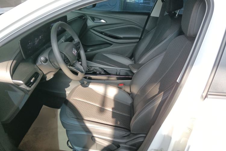 Used Buick Verano 2023 Pro Enjoyment Edition Left Front Seat