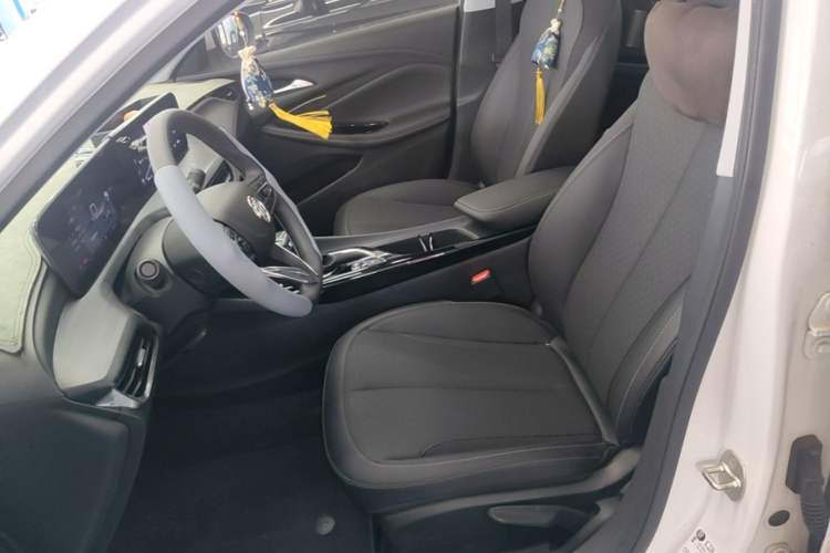 Used Buick Verano 2023 Pro Enjoyment Edition Left Front Seat