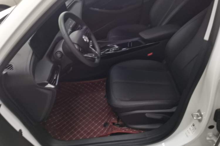 Used Buick Verano 2023 Pro Enjoyment Edition Left Front Seat
