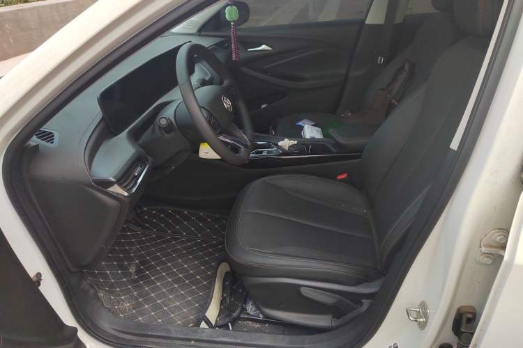 Used Buick Verano 2023 Pro Enjoyment Edition Left Front Seat