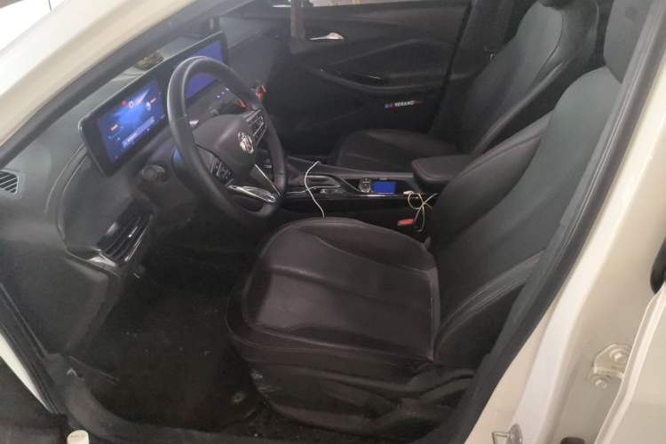 Used Buick Verano 2023 Pro GS Hunter Wind Edition Left Front Seat