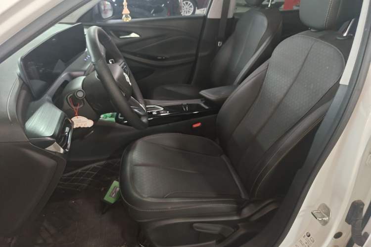 Used Buick Verano 2023 Pro Enjoyment Edition Left Front Seat