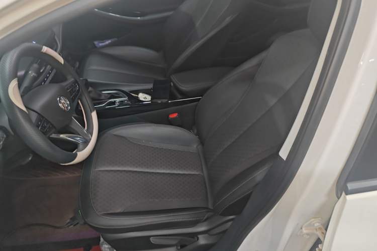 Used Buick Verano 2023 Pro Enjoyment Edition Left Front Seat