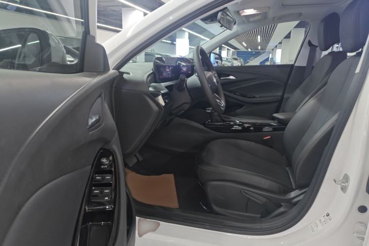 Used Buick Verano 2023 Pro Enjoyment Edition Left Front Seat