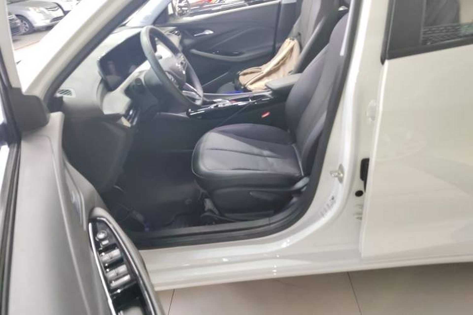 Used Buick Verano 2023 Pro Enjoyment Edition Left Front Seat