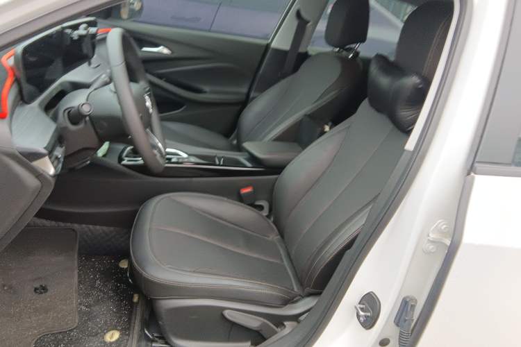 Used Buick Verano 2023 Pro Enjoyment Edition Left Front Seat