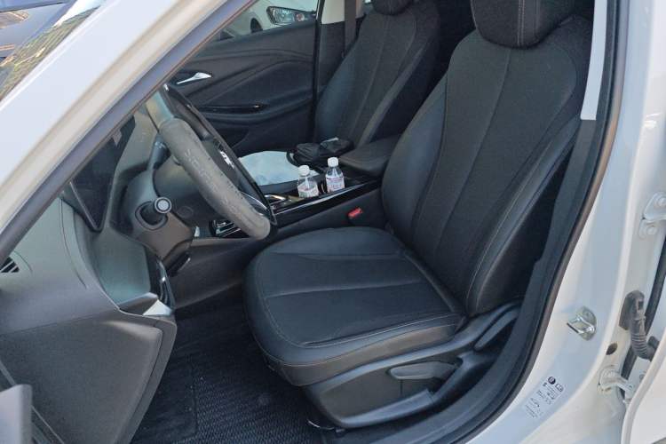 Used Buick Verano 2023 Pro Enjoyment Edition Left Front Seat