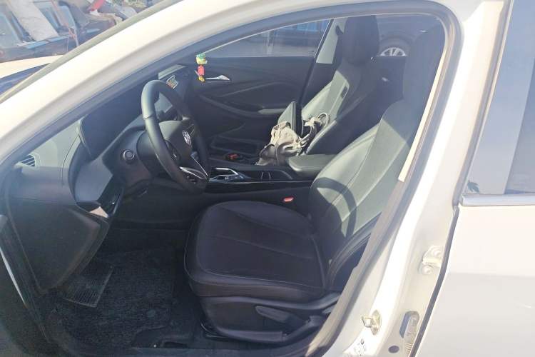 Used Buick Verano 2023 Pro Enjoyment Edition Left Front Seat