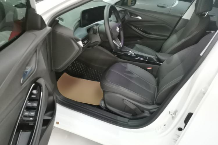 Used Buick Verano 2023 Pro Enjoyment Edition Left Front Seat