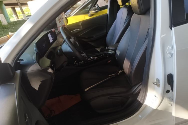 Used Buick Verano 2023 Pro GS Hunter Wind Edition Left Front Seat