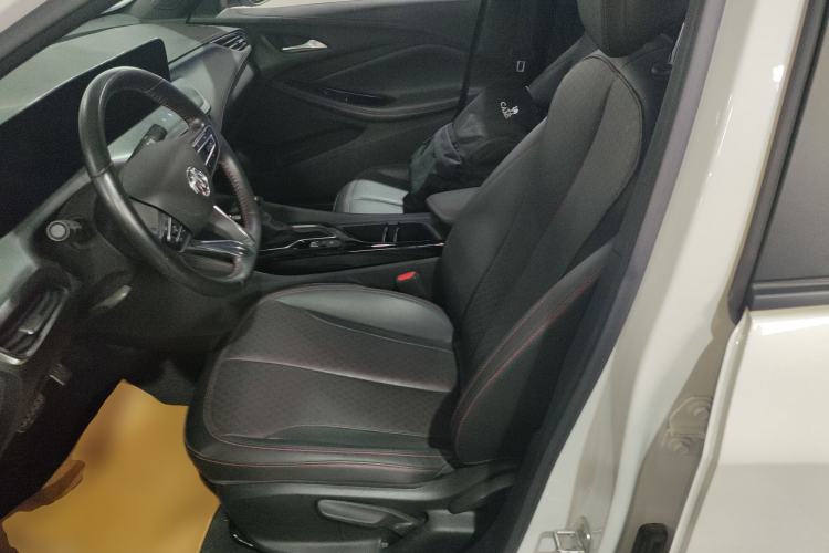 Used Buick Verano 2023 Pro GS Hunter Wind Edition Left Front Seat