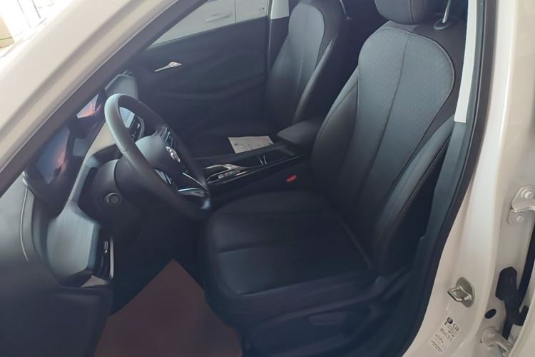 Used Buick Verano 2023 Pro Enjoyment Edition Left Front Seat