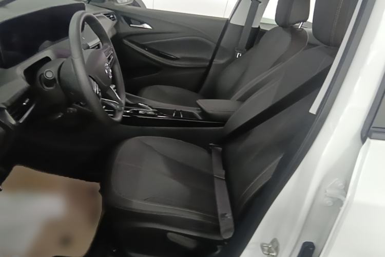 Used Buick Verano 2023 Pro Enjoyment Edition Left Front Seat