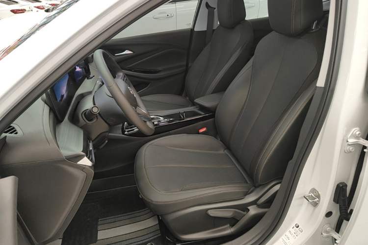 Used Buick Verano 2023 Pro Enjoyment Edition Left Front Seat