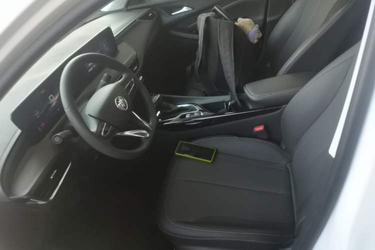 Used Buick Verano 2023 Pro Enjoyment Edition Left Front Seat