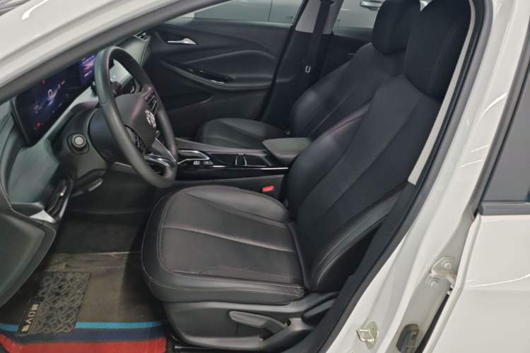 Used Buick Verano 2023 Pro Enjoyment Edition Left Front Seat