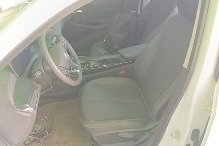 Used Buick Verano 2023 Pro Enjoyment Edition Left Front Seat