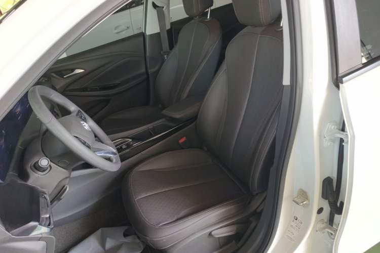 Used Buick Verano 2023 Pro Enjoyment Edition Left Front Seat