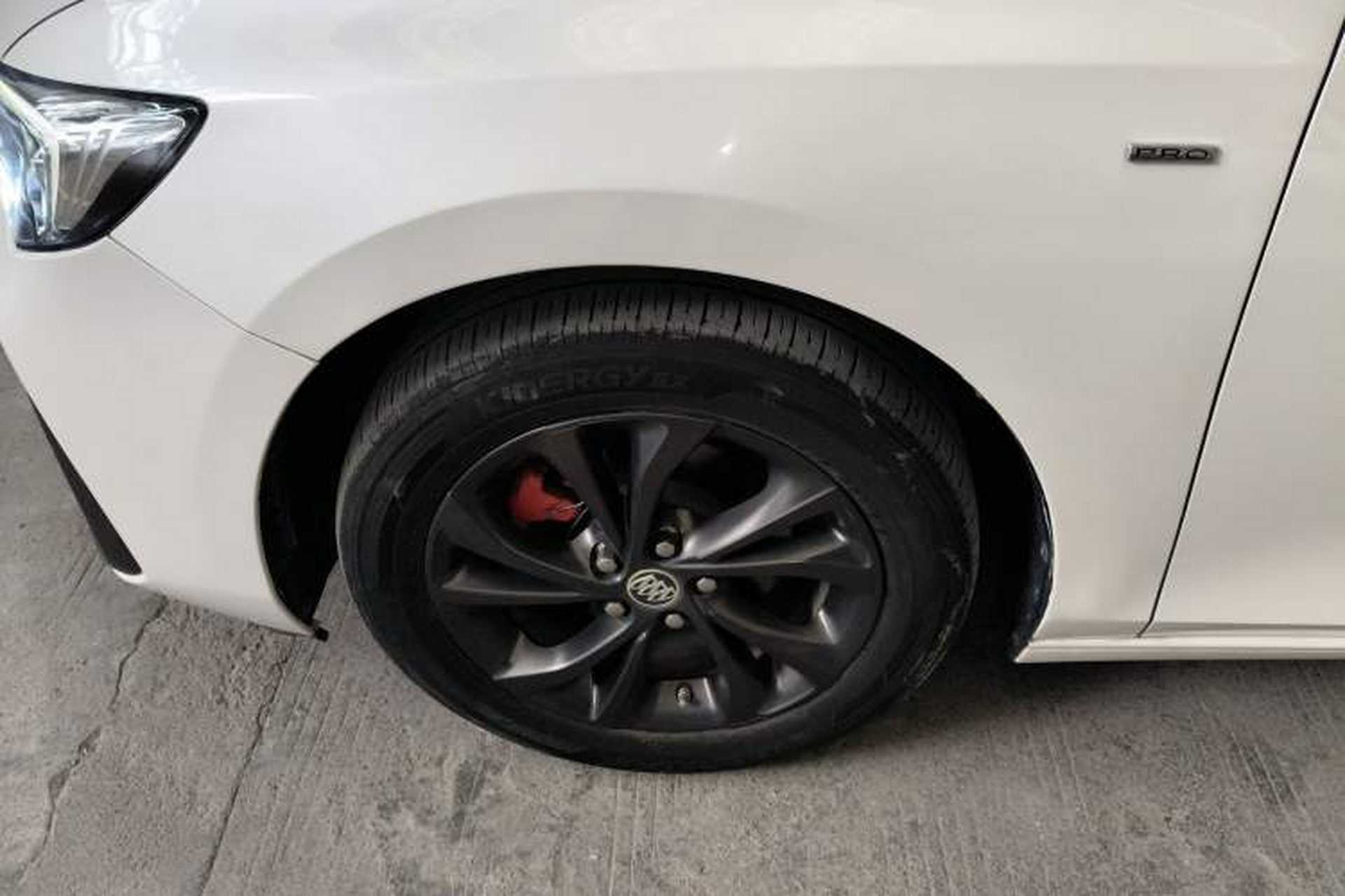 Used Buick Verano 2023 Pro GS Hunter Wind Edition Left Front Wheel Hub