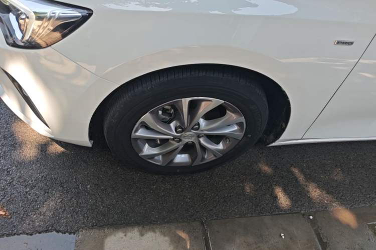 Used Buick Verano 2023 Pro Enjoyment Edition Left Front Wheel Hub