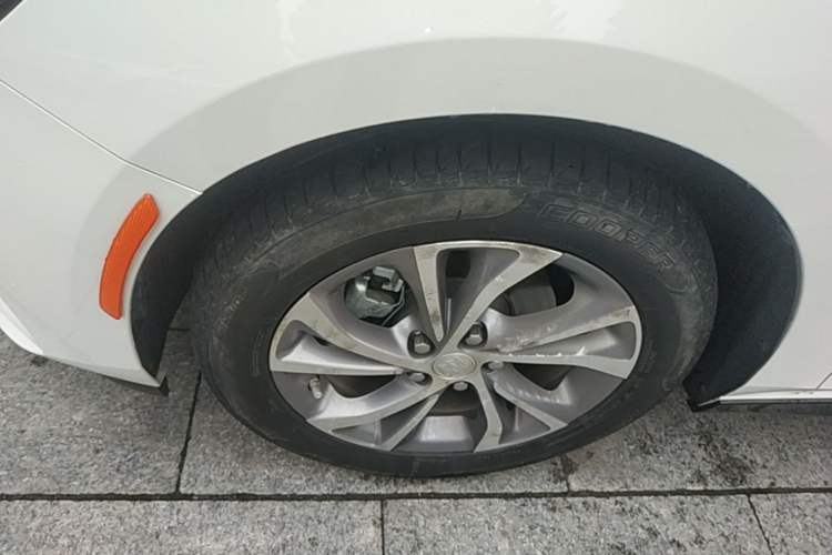Used Buick Verano 2023 Pro Enjoyment Edition Left Front Wheel Hub