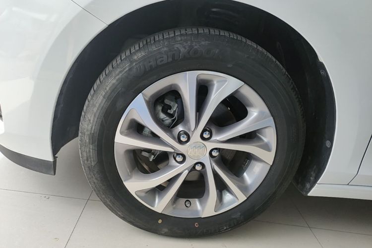 Used Buick Verano 2023 Pro Enjoyment Edition Left Front Wheel Hub