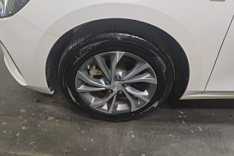 Used Buick Verano 2023 Pro Enjoyment Edition Left Front Wheel Hub