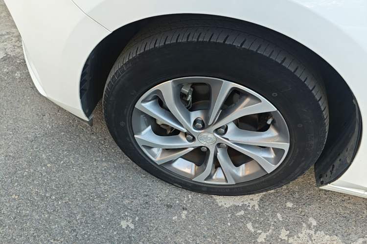 Used Buick Verano 2023 Pro Le Yi Edition Left Front Wheel Hub