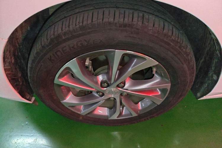 Used Buick Verano 2023 Pro Enjoyment Edition Left Front Wheel Hub