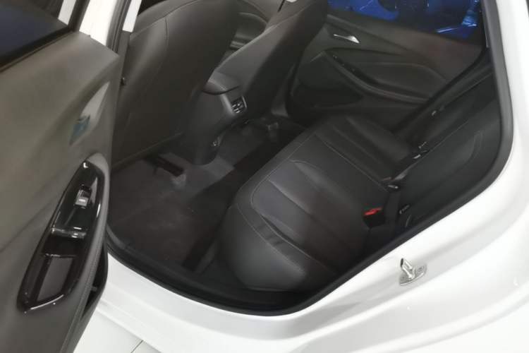 Used Buick Verano 2023 Pro Enjoyment Edition Left Rear Seat