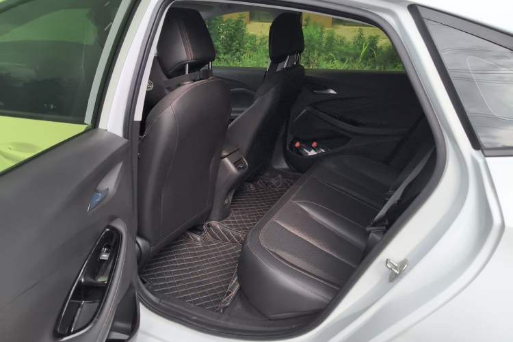 Used Buick Verano 2023 Pro Enjoyment Edition Left Rear Seat