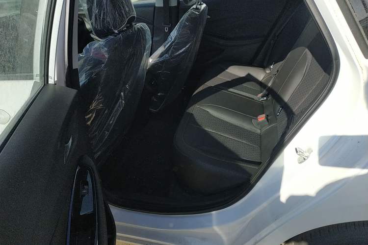 Used Buick Verano 2023 Pro Enjoyment Edition Left Rear Seat