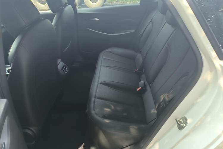 Used Buick Verano 2023 Pro GS Hunter Wind Edition Left Rear Seat