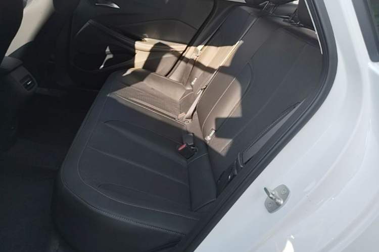 Used Buick Verano 2023 Pro Enjoyment Edition Left Rear Seat