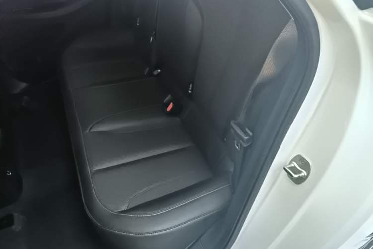 Used Buick Verano 2023 Pro Enjoyment Edition Left Rear Seat