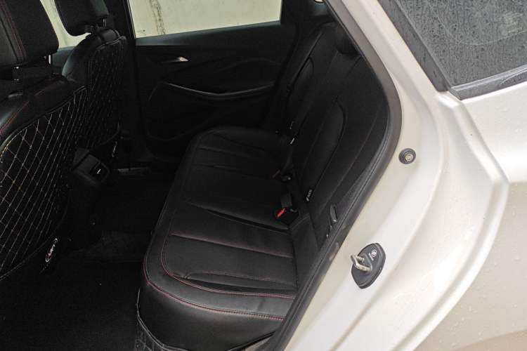Used Buick Verano 2023 Pro GS Hunter Wind Edition Left Rear Seat